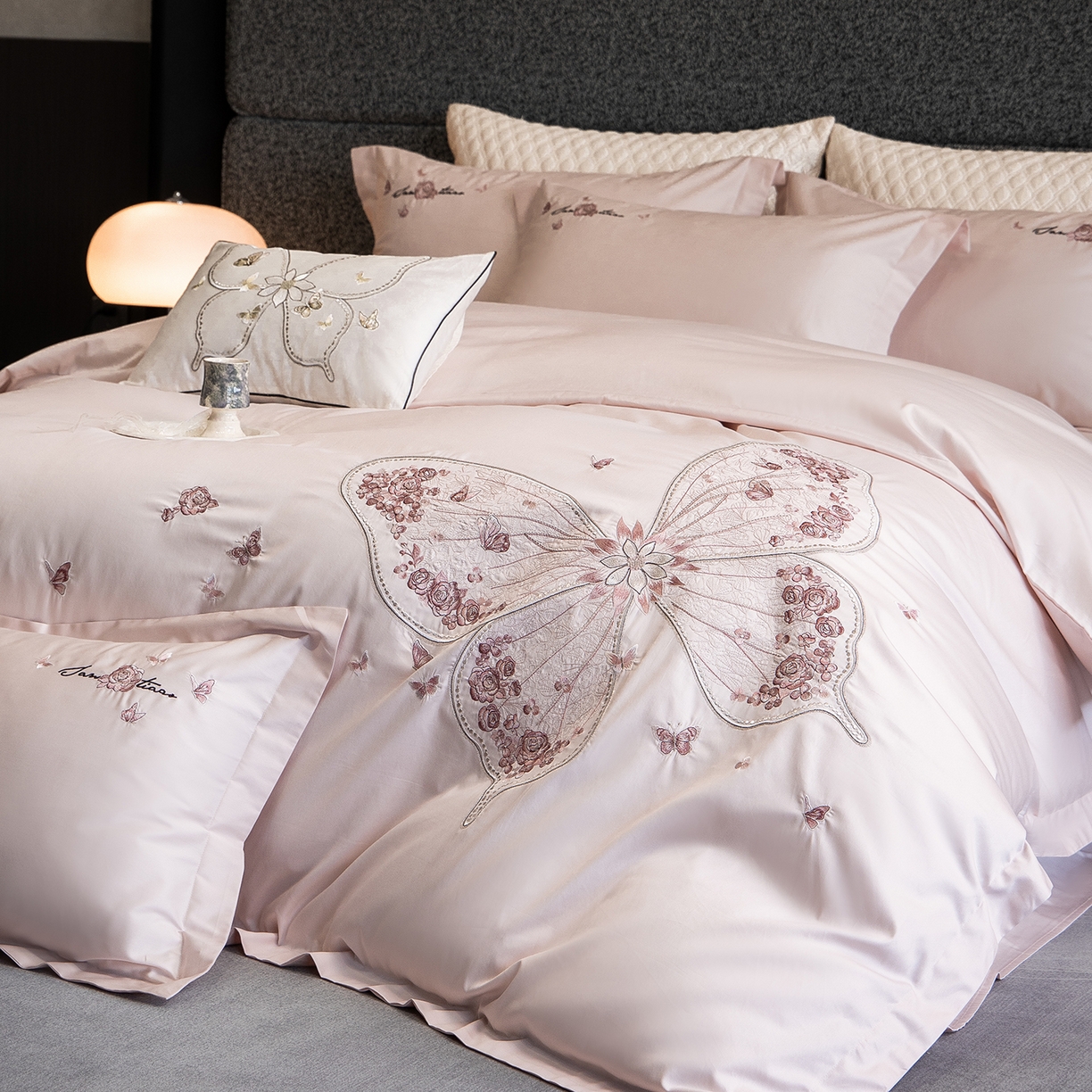 91家纺网 家纺一手货源 找家纺 （总）优悦生活馆 2026新款全棉新疆长绒棉刺绣四件套-碟语森眠