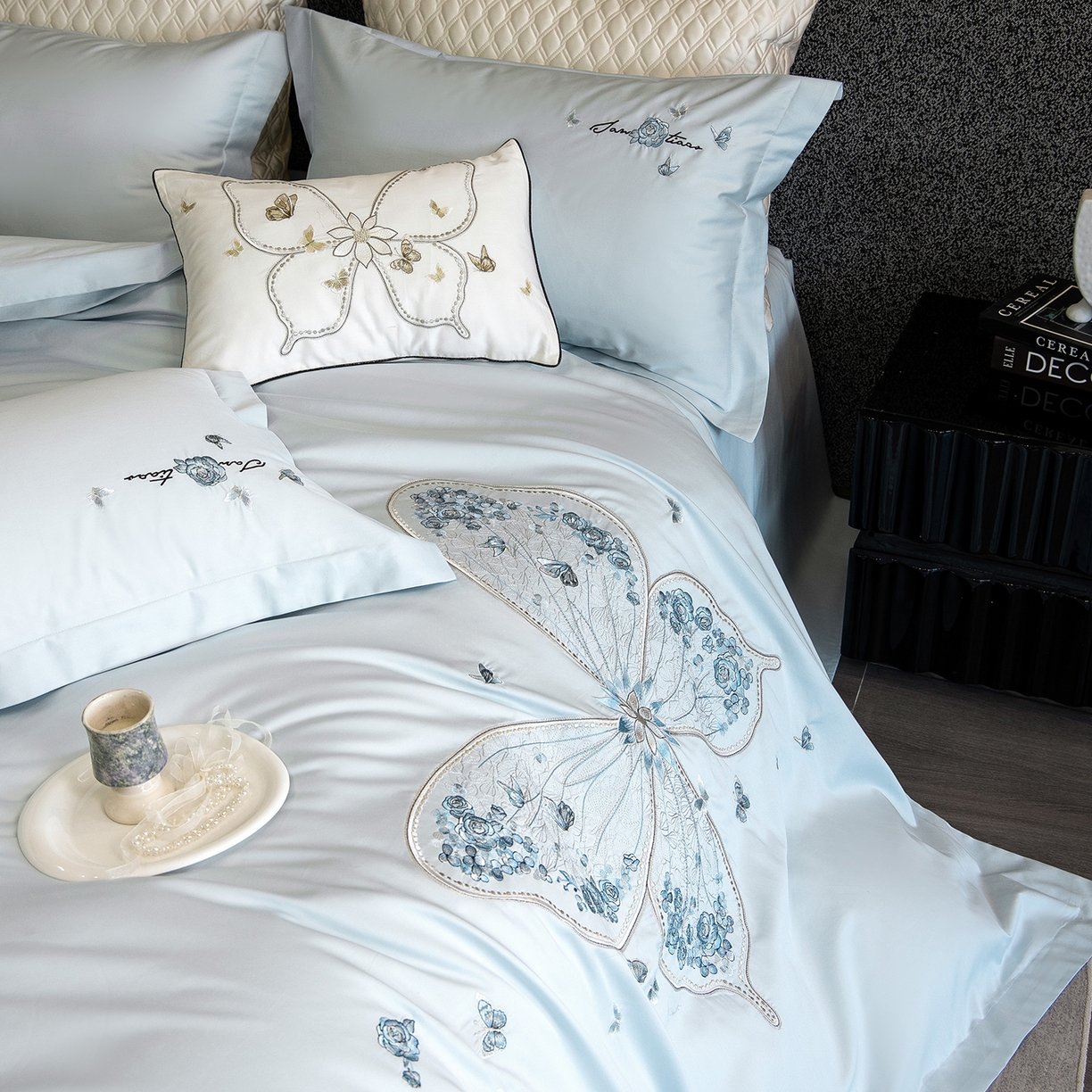 91家纺网 家纺一手货源 找家纺 优悦生活馆 2026新款全棉新疆长绒棉刺绣四件套-碟语森眠 碟语森眠-蓝