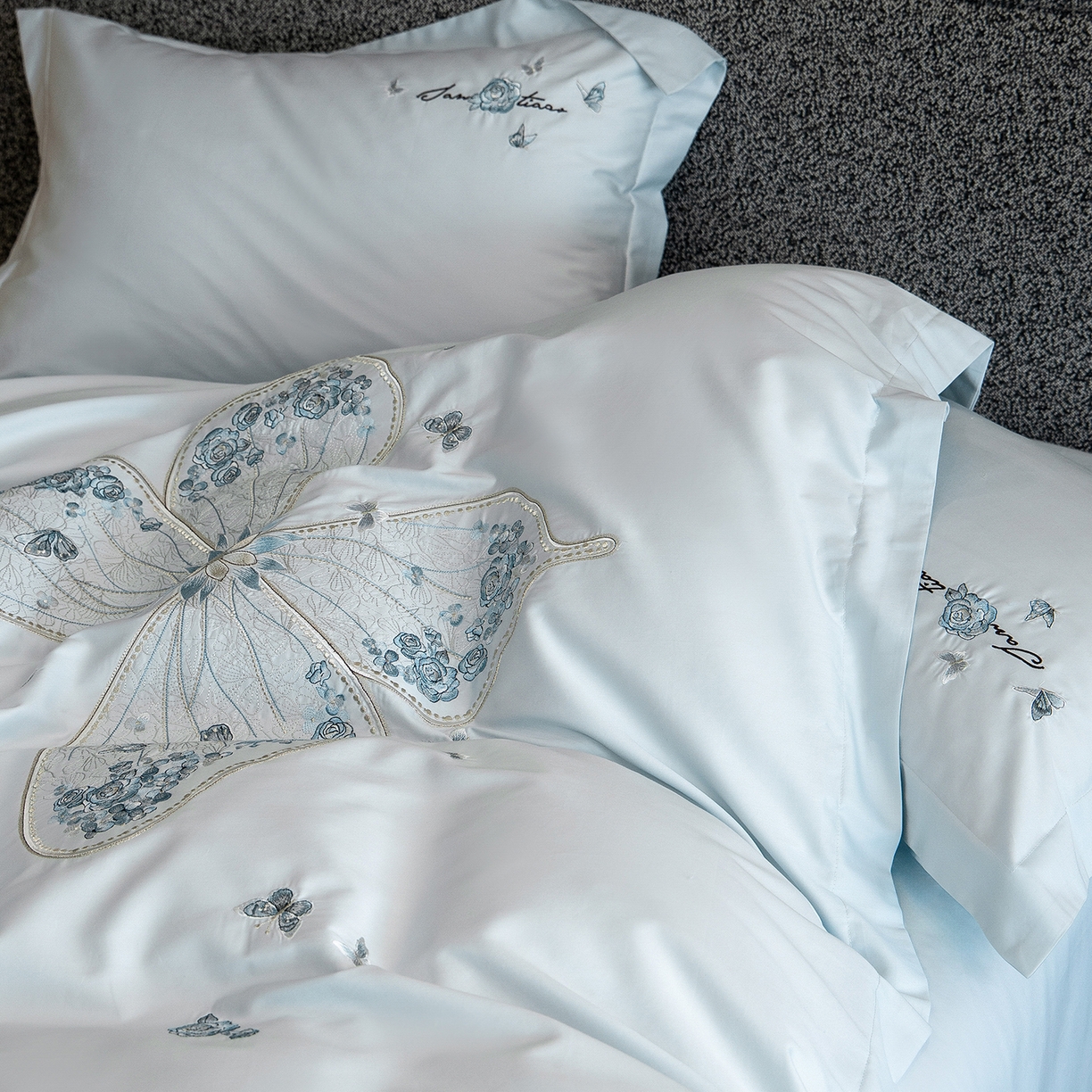 91家纺网 家纺一手货源 找家纺 优悦生活馆 2026新款全棉新疆长绒棉刺绣四件套-碟语森眠 碟语森眠-蓝