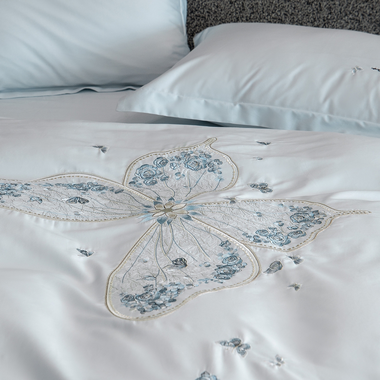 91家纺网 家纺一手货源 找家纺 优悦生活馆 2026新款全棉新疆长绒棉刺绣四件套-碟语森眠 碟语森眠-蓝