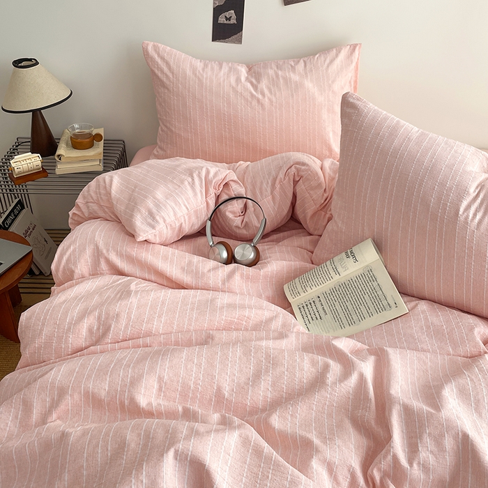 91家纺网 家纺一手货源 找家纺 优承佳生活馆 2026新款高克重无印风阳离子提花工艺三件套四件套单被套系列 （提供买家秀） 阳离子-樱花粉