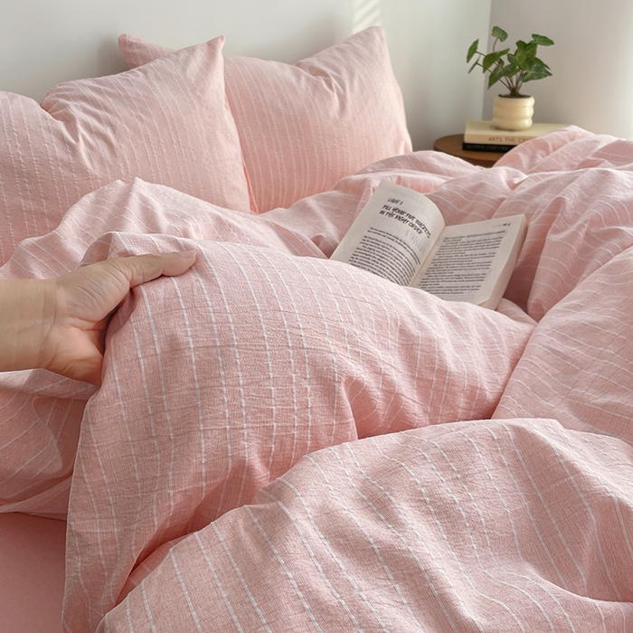 91家纺网 家纺一手货源 找家纺 优承佳生活馆 2026新款高克重无印风阳离子提花工艺三件套四件套单被套系列 （提供买家秀） 阳离子-樱花粉