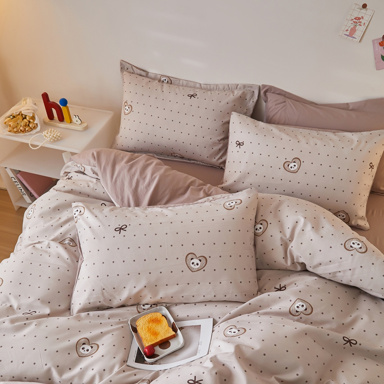 91家纺网 家纺一手货源 找家纺 梦纤绒 2026新款香云锦仿棉高克重四件套 爱心熊