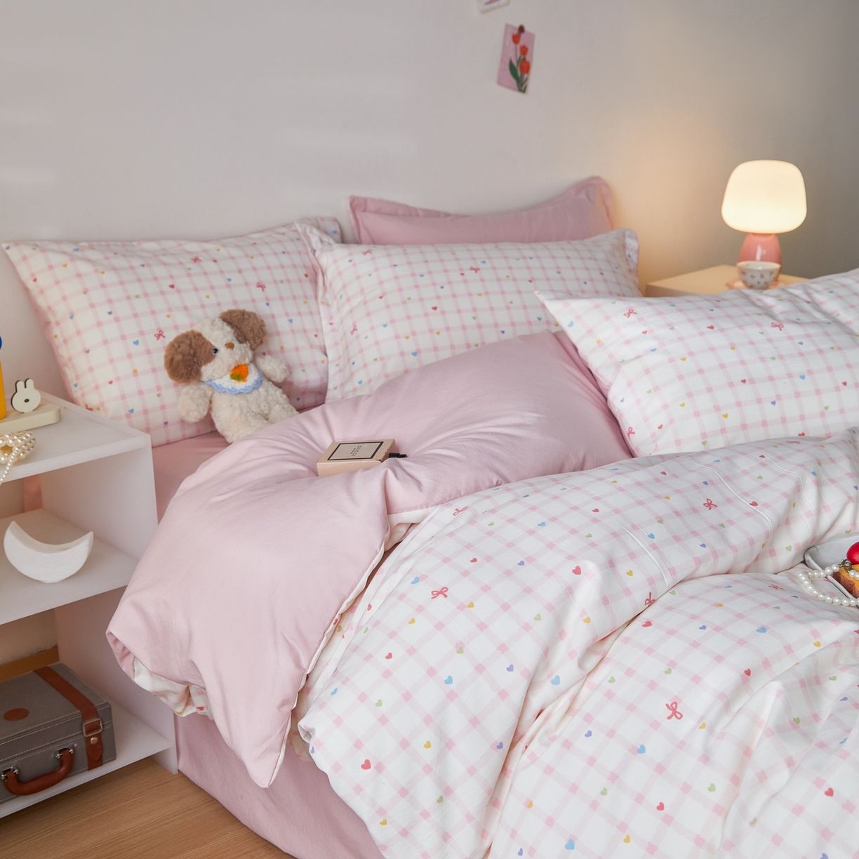 91家纺网 家纺一手货源 找家纺 梦纤绒 2026新款香云锦仿棉高克重四件套 粉格蝴蝶结