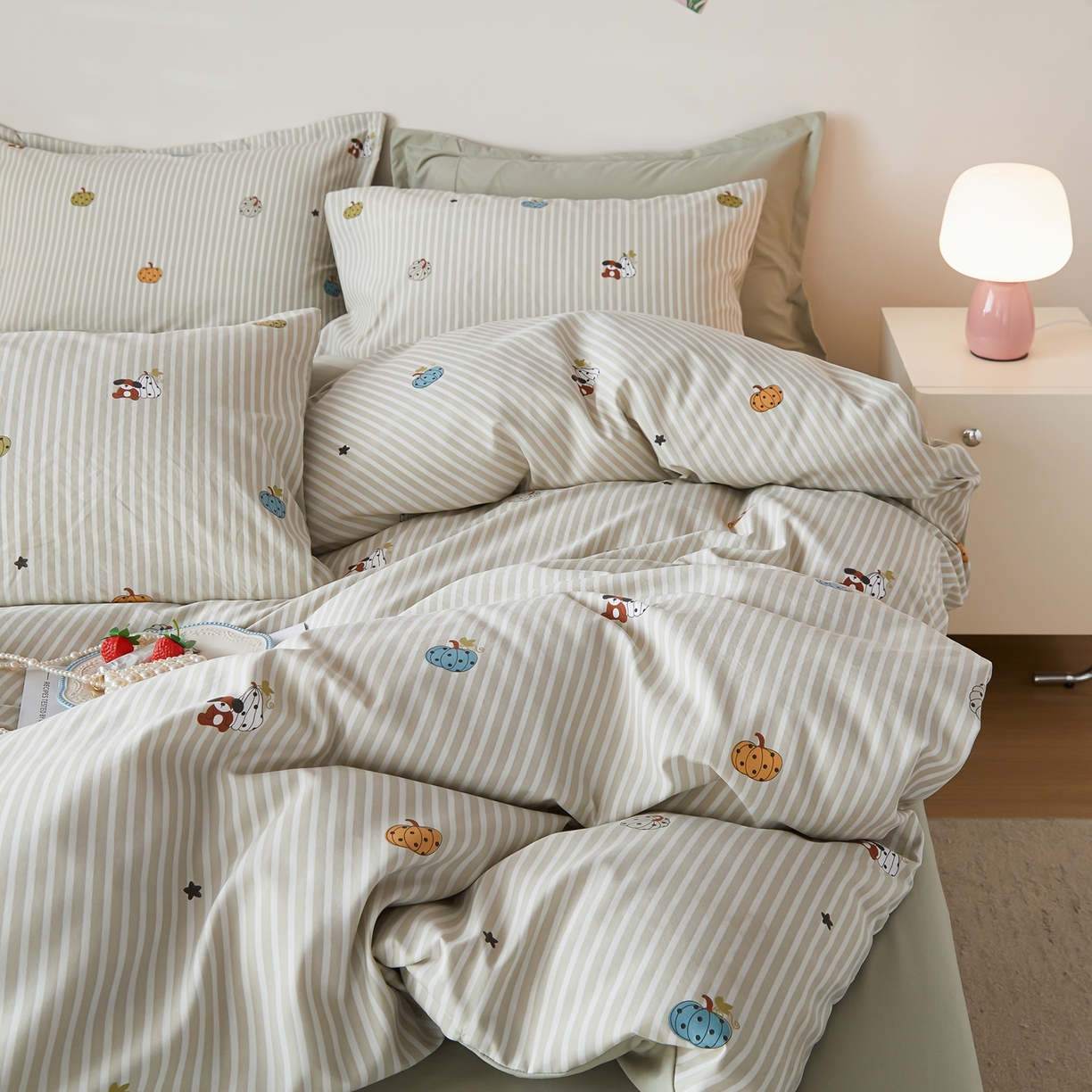 91家纺网 家纺一手货源 找家纺 梦纤绒 2026新款香云锦仿棉高克重四件套 南瓜派