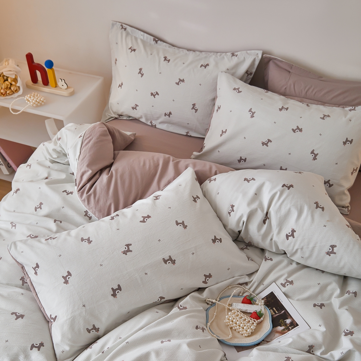 91家纺网 家纺一手货源 找家纺 梦纤绒 2026新款香云锦仿棉高克重四件套 小马格韵