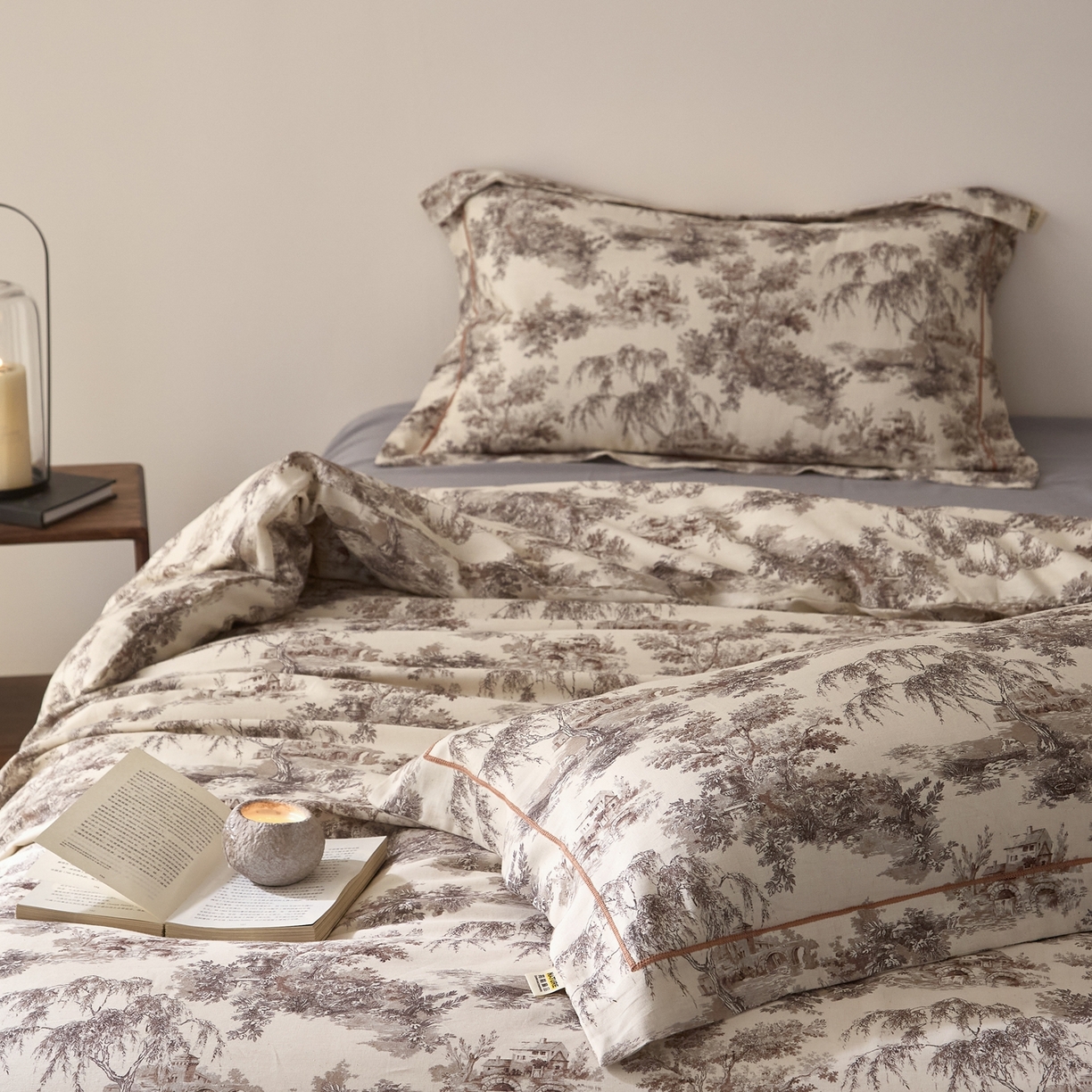 91家纺网 家纺一手货源 找家纺 莱豫家纺 2026新款亚麻棉四件套 树屋