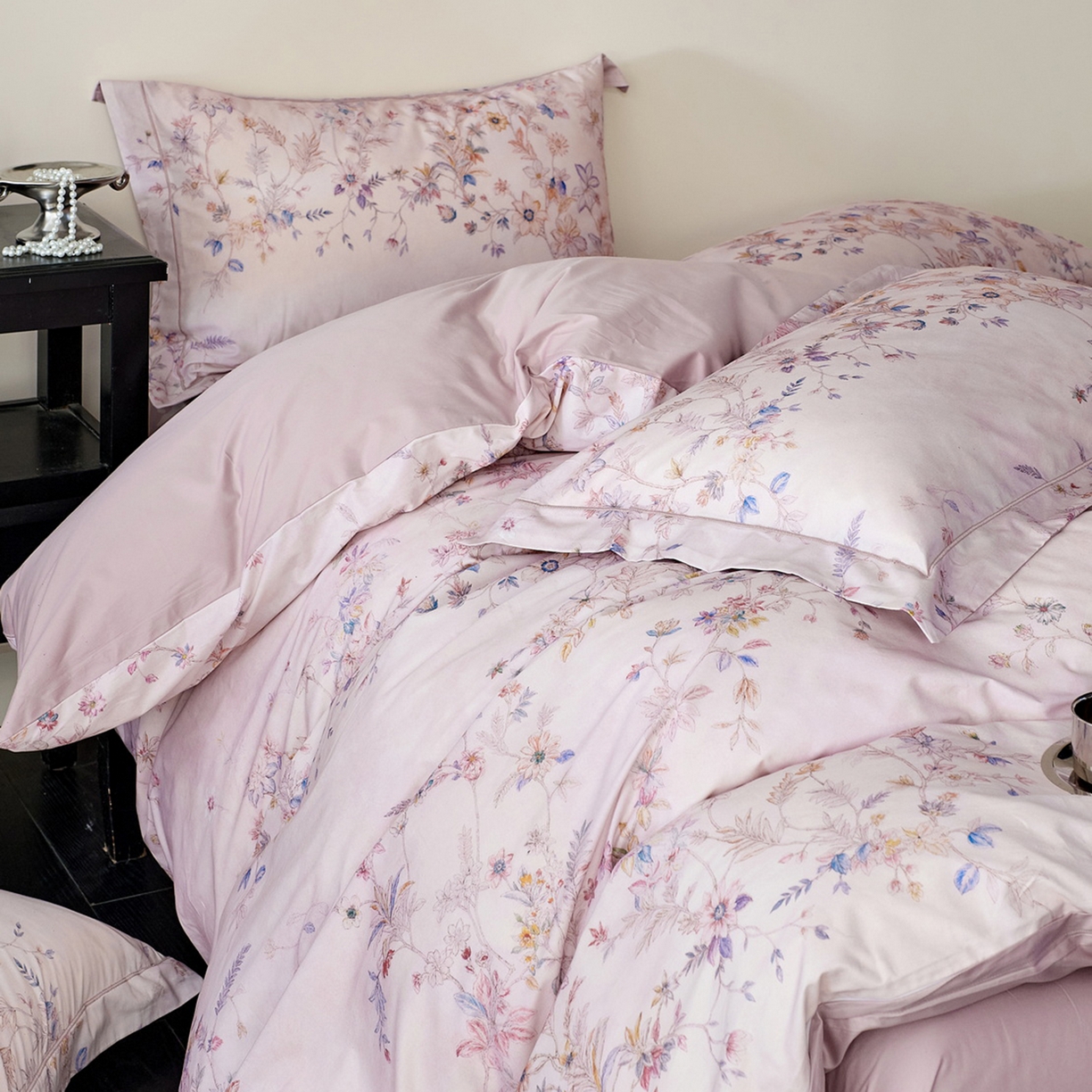 91家纺网 家纺一手货源 找家纺 由丽家纺 2026新款柔棉印花四件套系列 花梦-粉