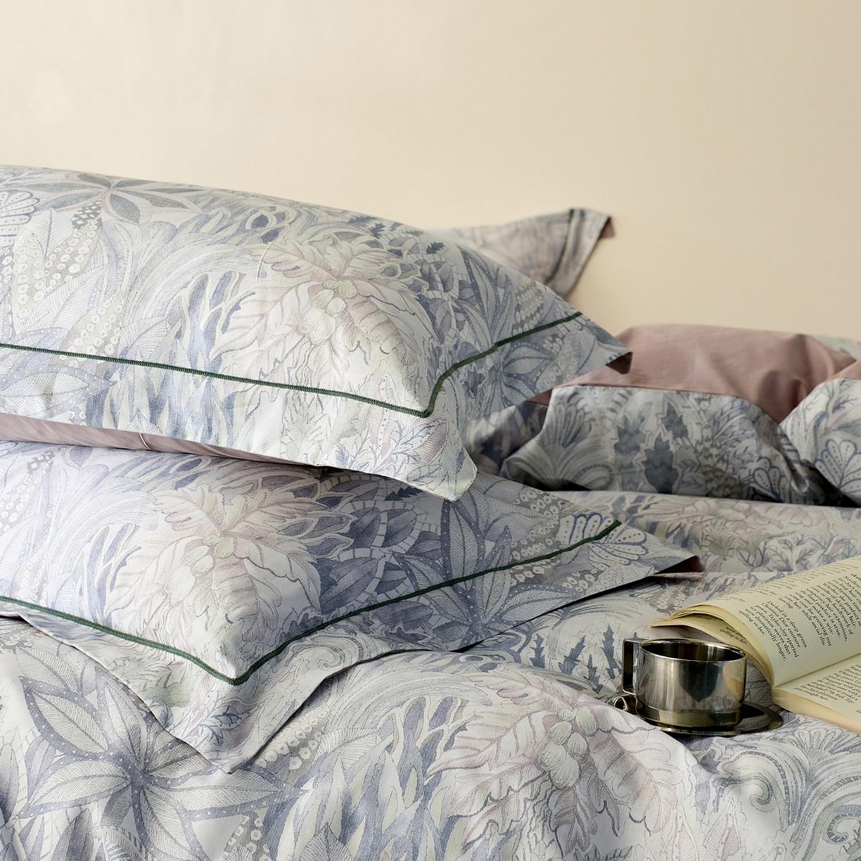 91家纺网 家纺一手货源 找家纺 由丽家纺 2026新款柔棉印花四件套系列 花信礼