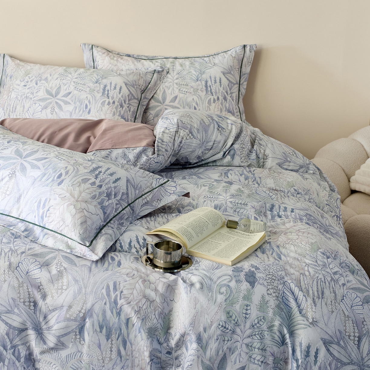 91家纺网 家纺一手货源 找家纺 由丽家纺 2026新款柔棉印花四件套系列 花信礼