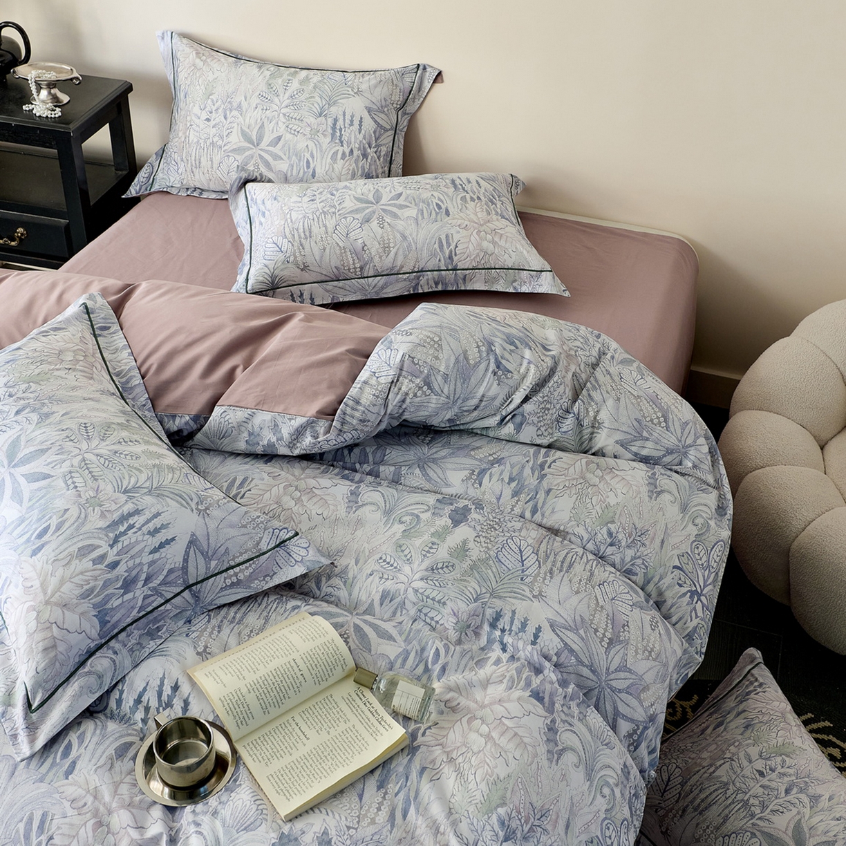 91家纺网 家纺一手货源 找家纺 由丽家纺 2026新款柔棉印花四件套系列 花信礼