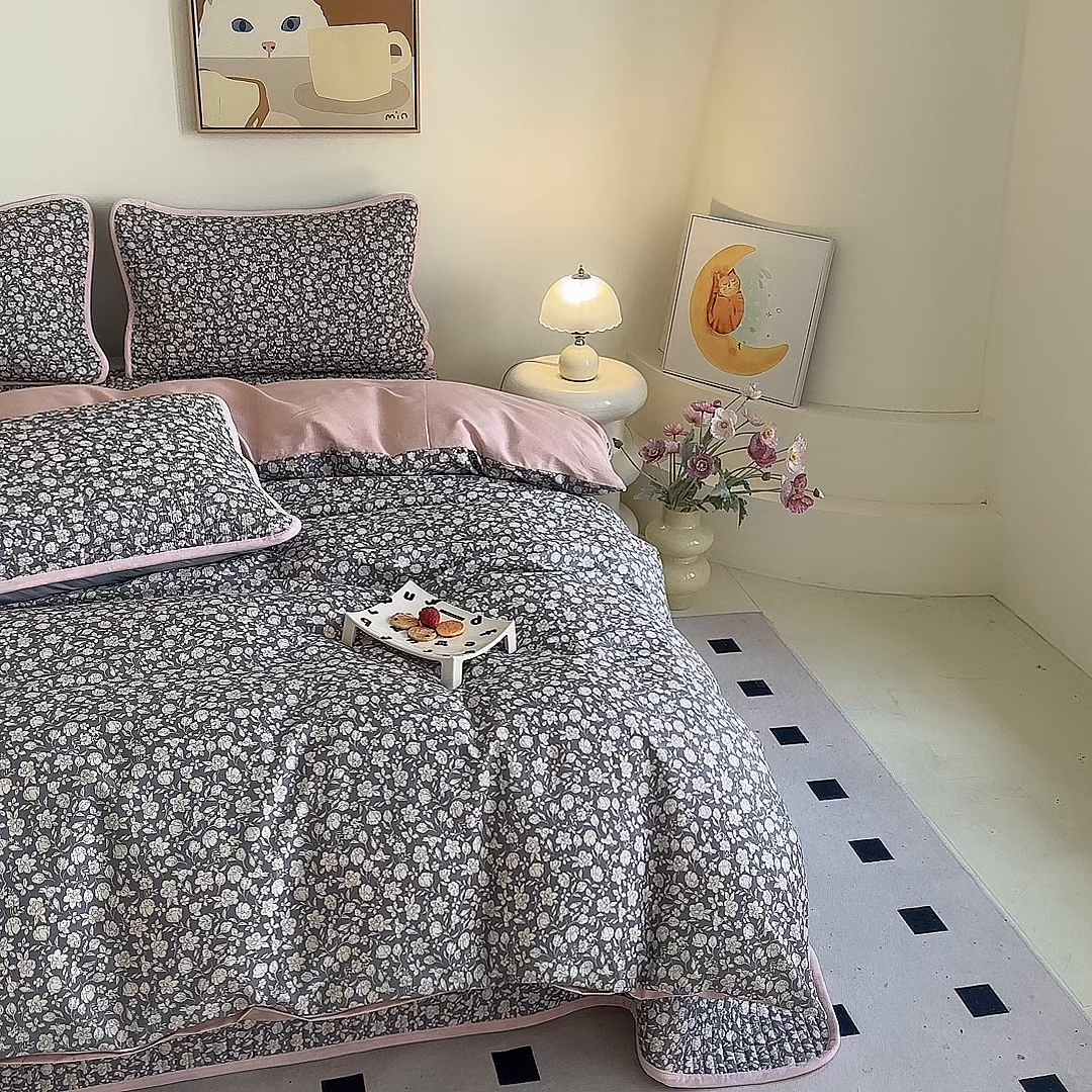 91家纺网 家纺一手货源 找家纺 凌云家纺 2026新款A类13372全棉床盖四件套 春汐