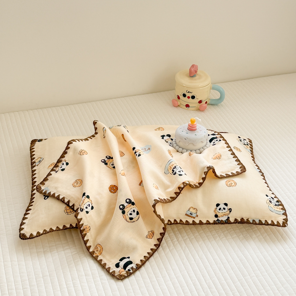 91家纺网 家纺一手货源 找家纺 呗旺鹿 2026新款A类全棉纯棉双层纱儿童枕头套纯棉枕芯内胆套 茶杯熊