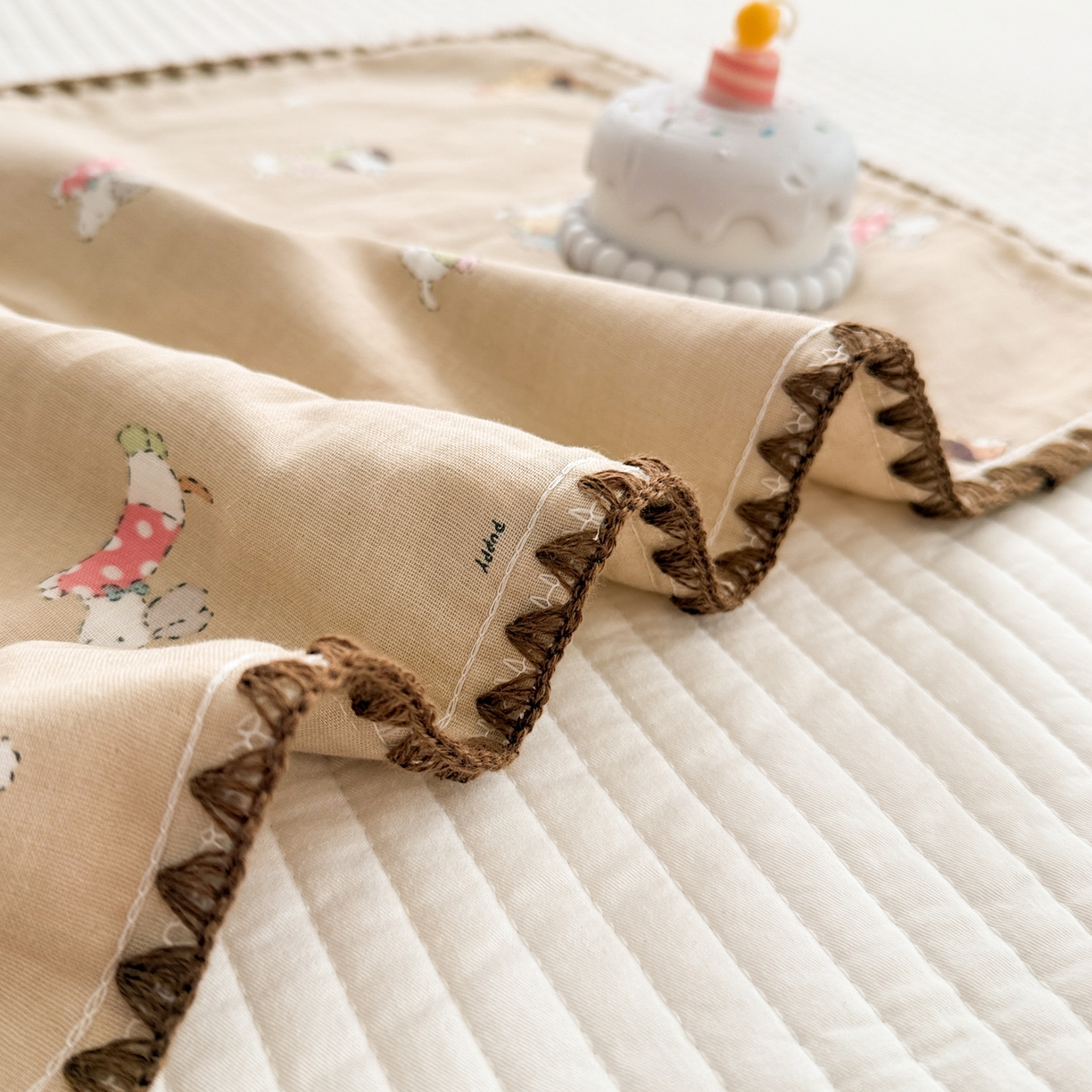 91家纺网 家纺一手货源 找家纺 呗旺鹿 2026新款A类全棉纯棉双层纱儿童枕头套纯棉枕芯内胆套 汪汪乐园