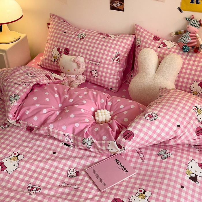 91家纺网 家纺一手货源 找家纺 朵希曼 2026新款正版授权全棉纯棉三丽鸥系列四件套 粉格凯蒂