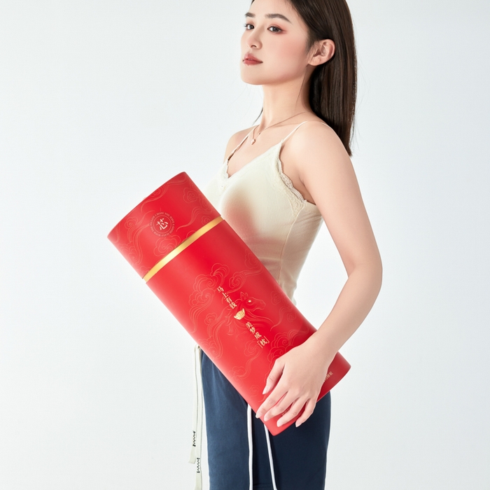 91家纺网 家纺一手货源 找家纺 （总）唯爱品 2026新小福马深睡记忆枕新年套装枕芯+圆筒盒+手拎袋+外枕套（赠品，赠完为止）