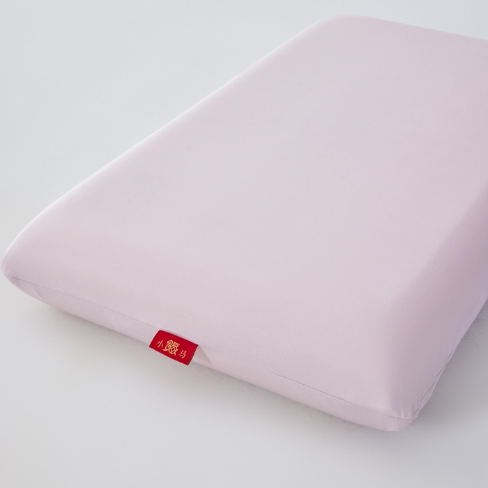 91家纺网 家纺一手货源 找家纺 唯爱品 2026新小福马深睡记忆枕新年套装枕芯+圆筒盒+手拎袋+外枕套（赠品，赠完为止） 金福