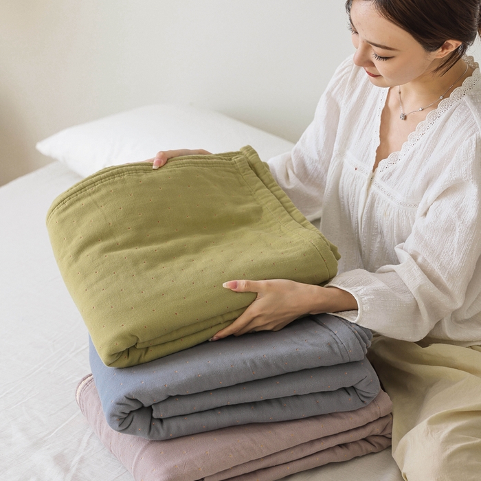 91家纺网 家纺一手货源 找家纺 （总）朴尔家纺-毛巾被 2026春夏新款 ins风纯色双拼风全棉纯加厚超柔四层纱布毛巾被夏被夏凉被空调被