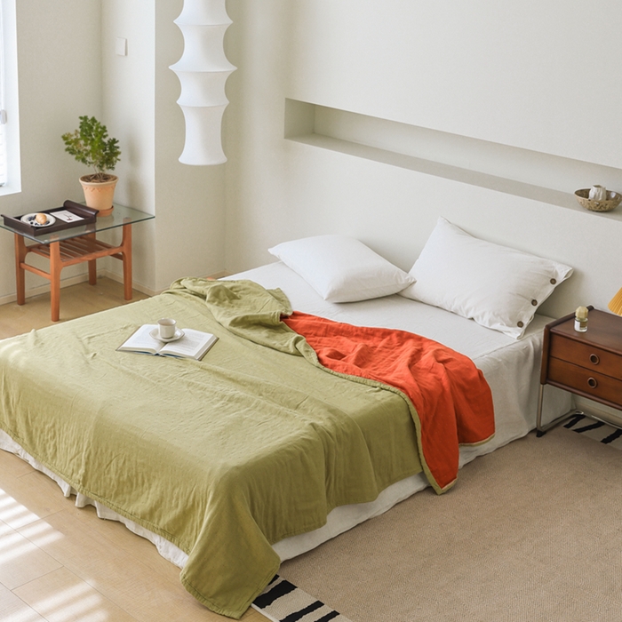 91家纺网 家纺一手货源 找家纺 朴尔家纺-毛巾被 2026春夏新款 ins风纯色双拼风全棉纯加厚超柔四层纱布毛巾被夏被夏凉被空调被 纯色双拼-茶绿配红