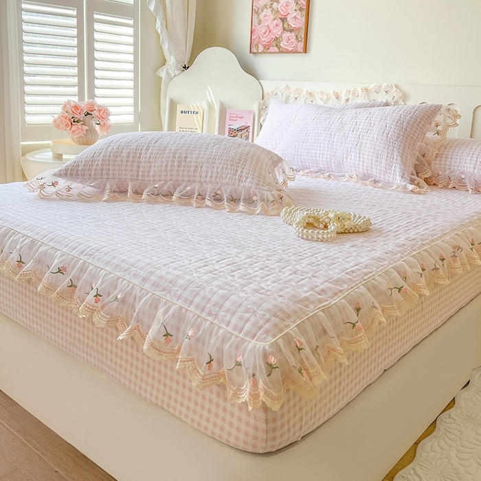 91家纺网 家纺一手货源 找家纺 网红馆（ck家纺） 2026新款水洗棉印花床笠三件套 粉格格