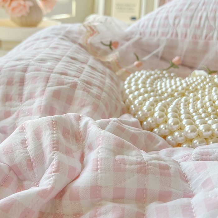 91家纺网 家纺一手货源 找家纺 网红馆（ck家纺） 2026新款水洗棉印花床笠三件套 粉格格