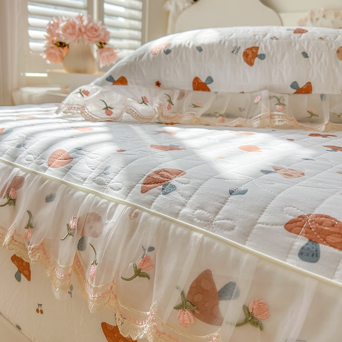 91家纺网 家纺一手货源 找家纺 网红馆（ck家纺） 2026新款水洗棉印花床笠三件套 蘑菇乐园