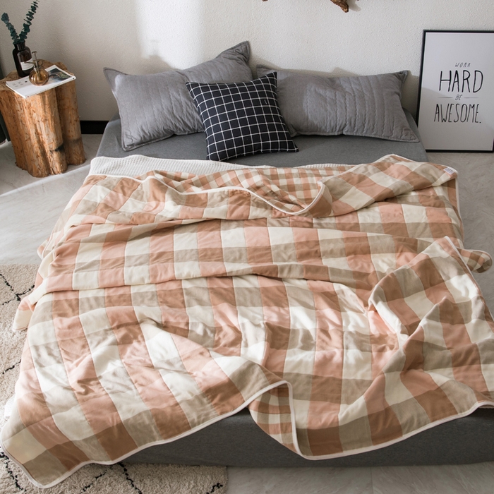 91家纺网 家纺一手货源 找家纺 朴尔家纺-毛巾被 2026春夏新款全尺寸经典六层纱布全棉纯棉毛巾被系列夏被夏凉被空调被 日式大格-粉