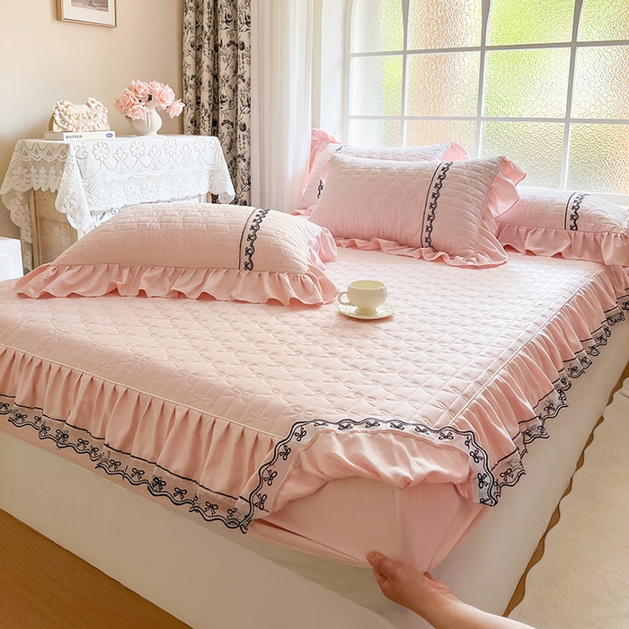 91家纺网 家纺一手货源 找家纺 网红馆（ck家纺） 2026新款喜芙棉蕾丝夹棉蜜芙蕾床笠 樱花粉