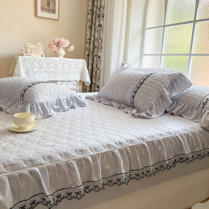 91家纺网 家纺一手货源 找家纺 网红馆（ck家纺） 2026新款喜芙棉蕾丝夹棉蜜芙蕾床笠 雾灰