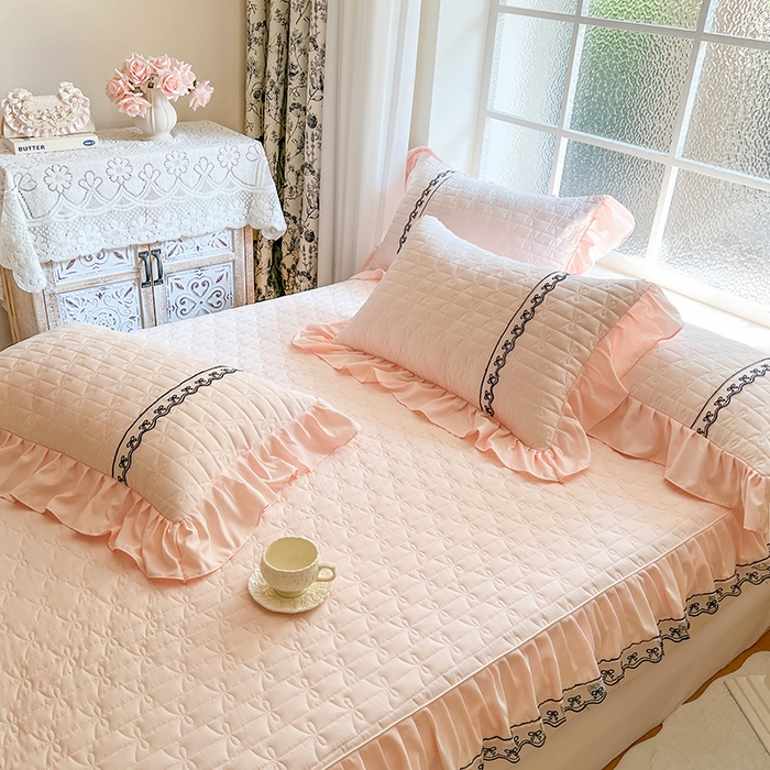 91家纺网 家纺一手货源 找家纺 网红馆（ck家纺） 2026新款喜芙棉蕾丝夹棉蜜芙蕾床笠 凝脂玉