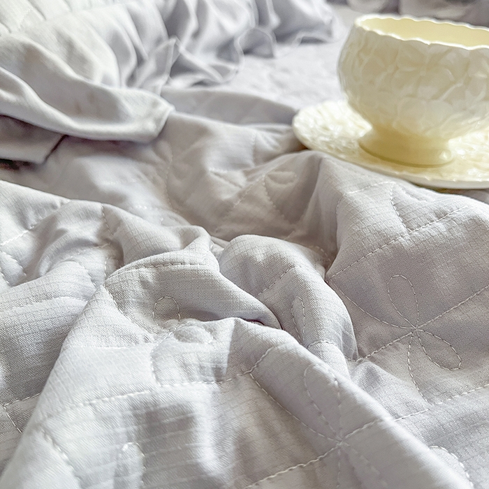 91家纺网 家纺一手货源 找家纺 网红馆（ck家纺） 2026新款喜芙棉蕾丝夹棉蜜芙蕾床笠 雾灰