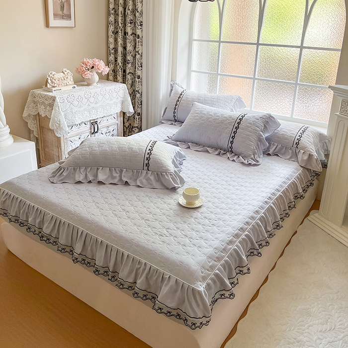 91家纺网 家纺一手货源 找家纺 网红馆（ck家纺） 2026新款喜芙棉蕾丝夹棉蜜芙蕾床笠 雾灰