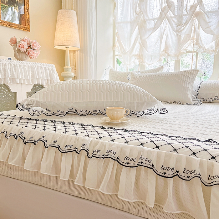 91家纺网 家纺一手货源 找家纺 网红馆（ck家纺） 2026新款凉感丝床笠式床裙乳胶凉席三件套-露娜 露娜-白