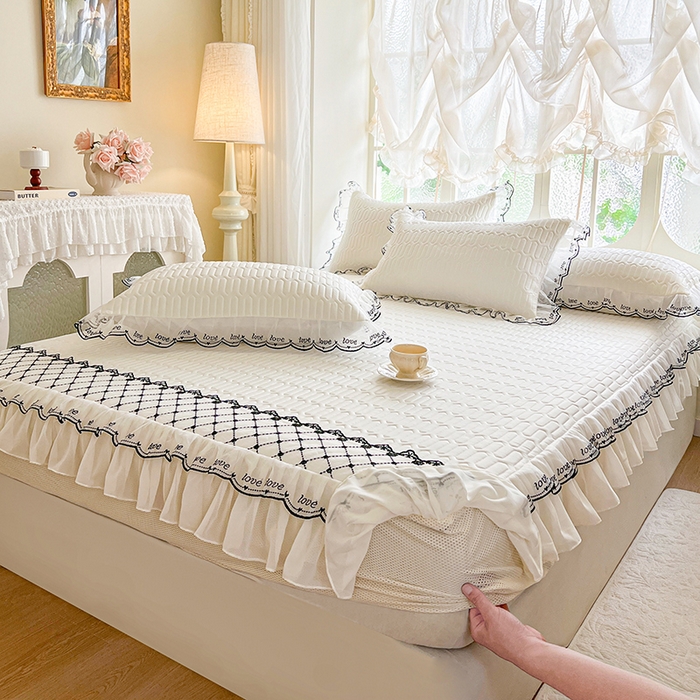 91家纺网 家纺一手货源 找家纺 网红馆（ck家纺） 2026新款凉感丝床笠式床裙乳胶凉席三件套-露娜 露娜-白