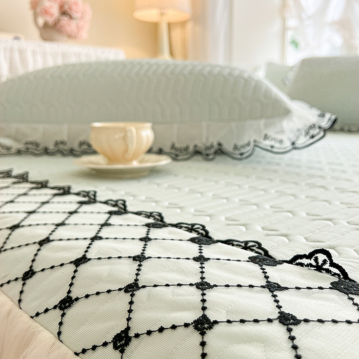 91家纺网 家纺一手货源 找家纺 网红馆（ck家纺） 2026新款凉感丝床笠式床裙乳胶凉席三件套-露娜 露娜-绿