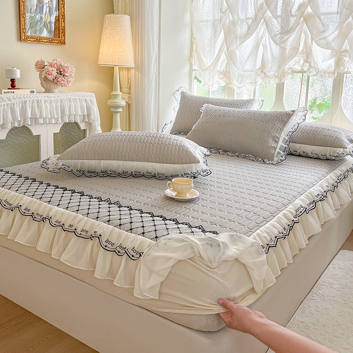 91家纺网 家纺一手货源 找家纺 网红馆（ck家纺） 2026新款凉感丝床笠式床裙乳胶凉席三件套-露娜 露娜-灰