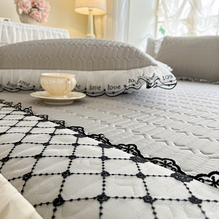 91家纺网 家纺一手货源 找家纺 网红馆（ck家纺） 2026新款凉感丝床笠式床裙乳胶凉席三件套-露娜 露娜-灰