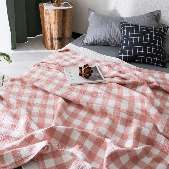 91家纺网 家纺一手货源 找家纺 朴尔家纺-毛巾被 2026春夏新款全棉纯棉水洗棉四层纱布毛巾被系列夏被夏凉被空调被 冷之巧格-粉