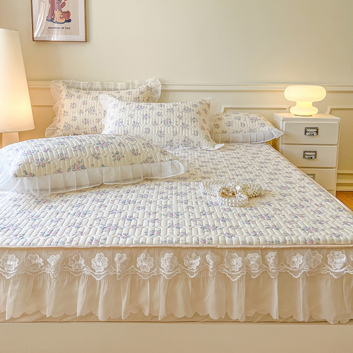 91家纺网 家纺一手货源 找家纺 网红馆（ck家纺） 2026新款凉感丝床笠式床裙款乳胶乳印花凉席 花田米