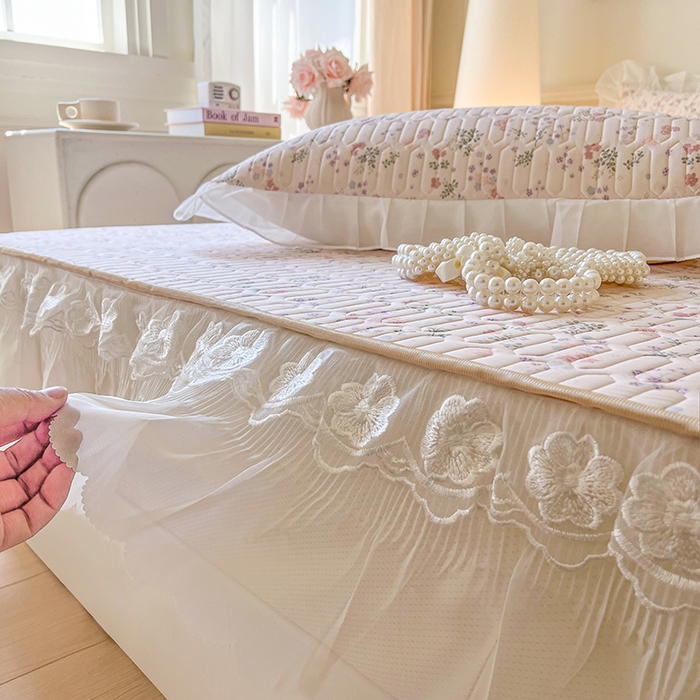 91家纺网 家纺一手货源 找家纺 网红馆（ck家纺） 2026新款凉感丝床笠式床裙款乳胶乳印花凉席 花样年华 粉