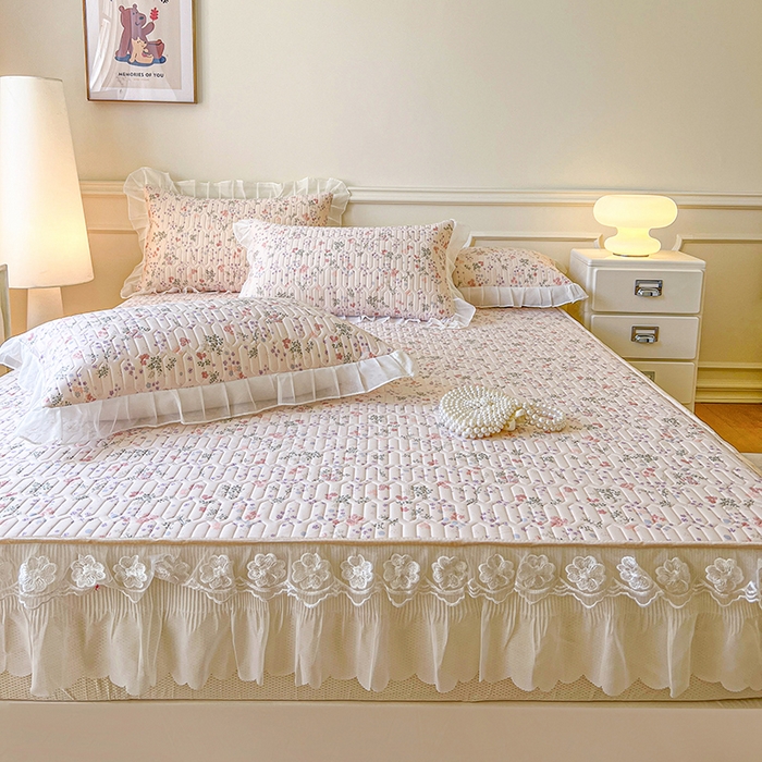 91家纺网 家纺一手货源 找家纺 网红馆（ck家纺） 2026新款凉感丝床笠式床裙款乳胶乳印花凉席 花样年华 粉