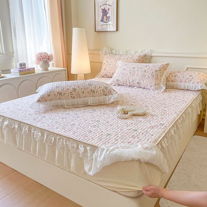 91家纺网 家纺一手货源 找家纺 网红馆（ck家纺） 2026新款凉感丝床笠式床裙款乳胶乳印花凉席 花样年华 粉