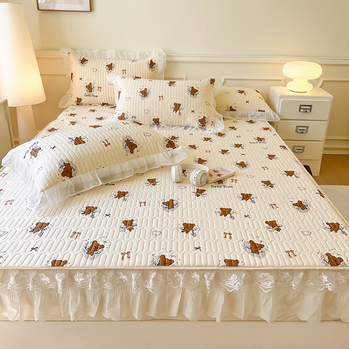 91家纺网 家纺一手货源 找家纺 网红馆（ck家纺） 2026新款凉感丝床笠式床裙款乳胶乳印花凉席 嘟嘟熊 茶