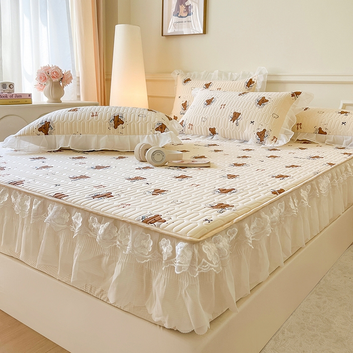 91家纺网 家纺一手货源 找家纺 网红馆（ck家纺） 2026新款凉感丝床笠式床裙款乳胶乳印花凉席 嘟嘟熊 茶