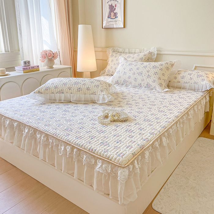 91家纺网 家纺一手货源 找家纺 网红馆（ck家纺） 2026新款凉感丝床笠式床裙款乳胶乳印花凉席 花田米