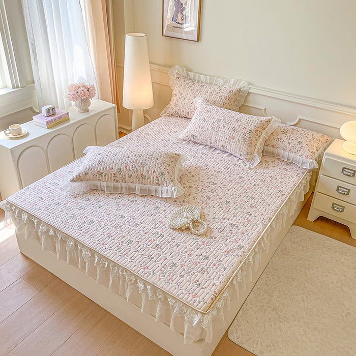 91家纺网 家纺一手货源 找家纺 网红馆（ck家纺） 2026新款凉感丝床笠式床裙款乳胶乳印花凉席 花样年华 粉