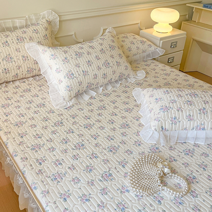 91家纺网 家纺一手货源 找家纺 网红馆（ck家纺） 2026新款凉感丝床笠式床裙款乳胶乳印花凉席 花田米