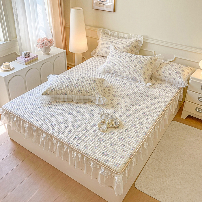 91家纺网 家纺一手货源 找家纺 网红馆（ck家纺） 2026新款凉感丝床笠式床裙款乳胶乳印花凉席 花田米