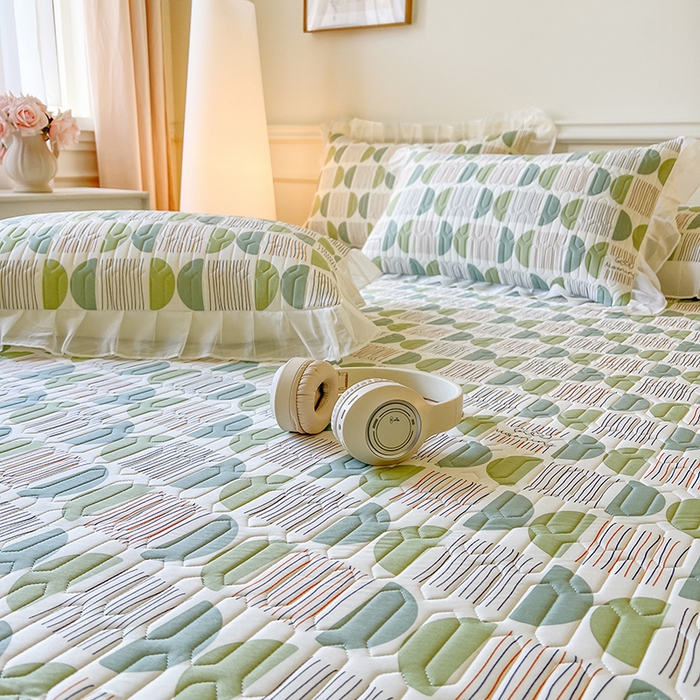 91家纺网 家纺一手货源 找家纺 网红馆（ck家纺） 2026新款凉感丝床笠式床裙款乳胶乳印花凉席 圆梦 绿