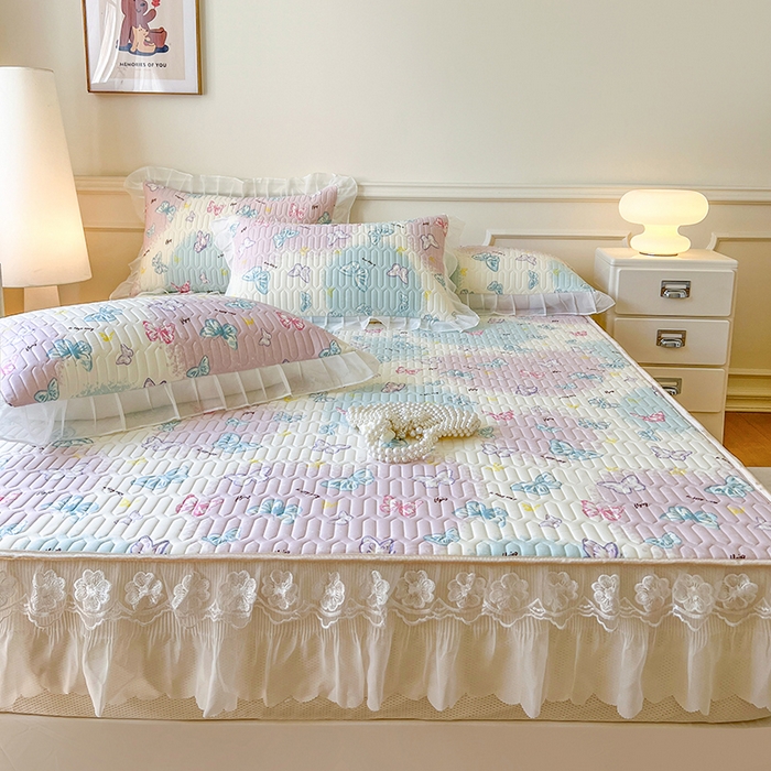 91家纺网 家纺一手货源 找家纺 网红馆（ck家纺） 2026新款凉感丝床笠式床裙款乳胶乳印花凉席 翩翩起舞 粉